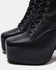 CONFIDENT BLACK LEATHER - SM REBOOTED