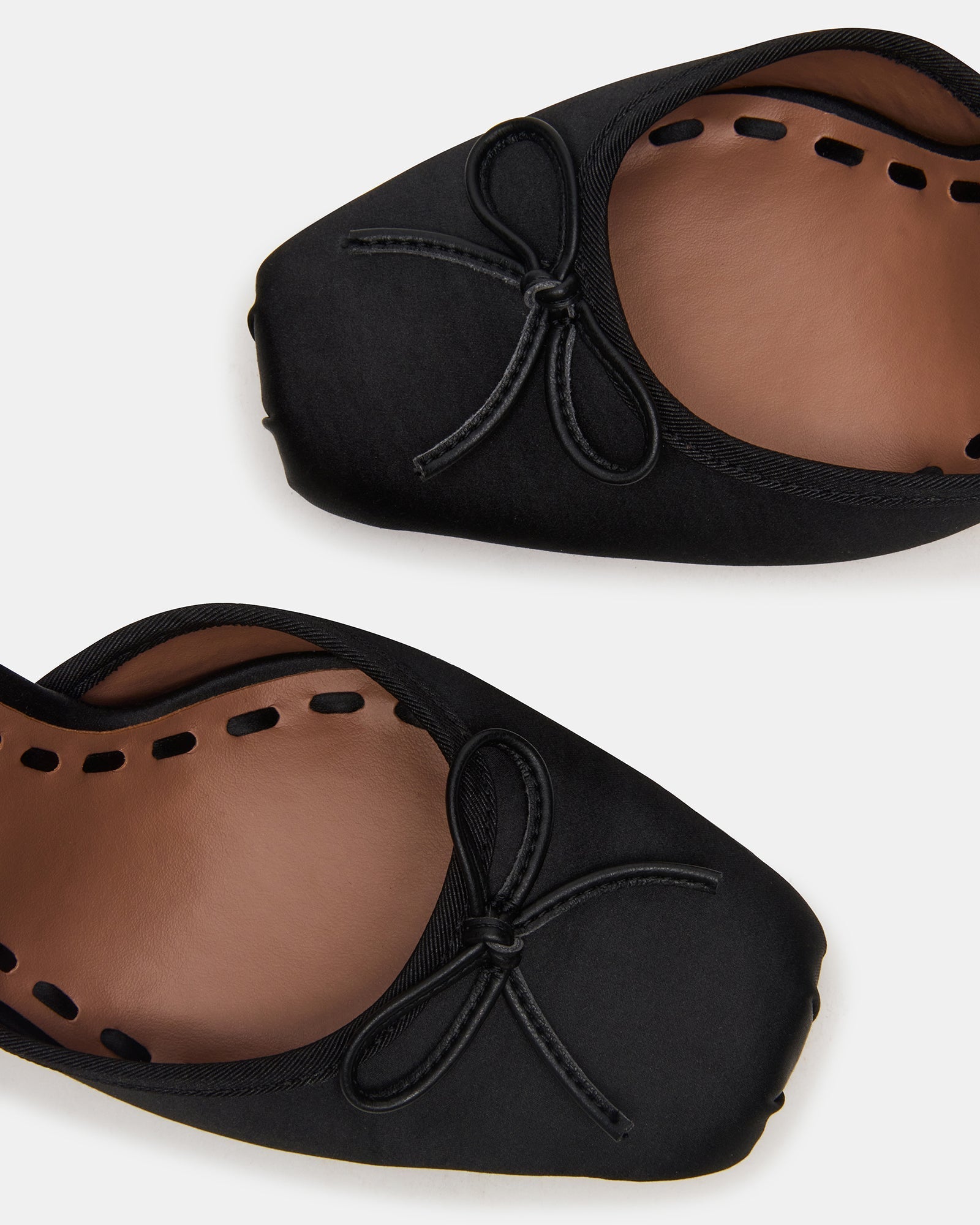 LARINA BLACK SATIN - SM REBOOTED