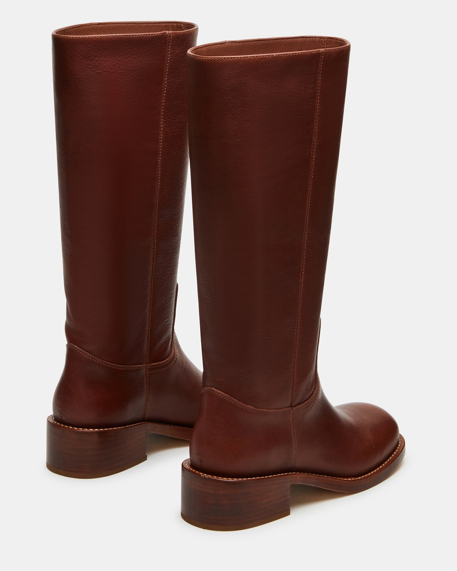 RIGGS RUST LEATHER